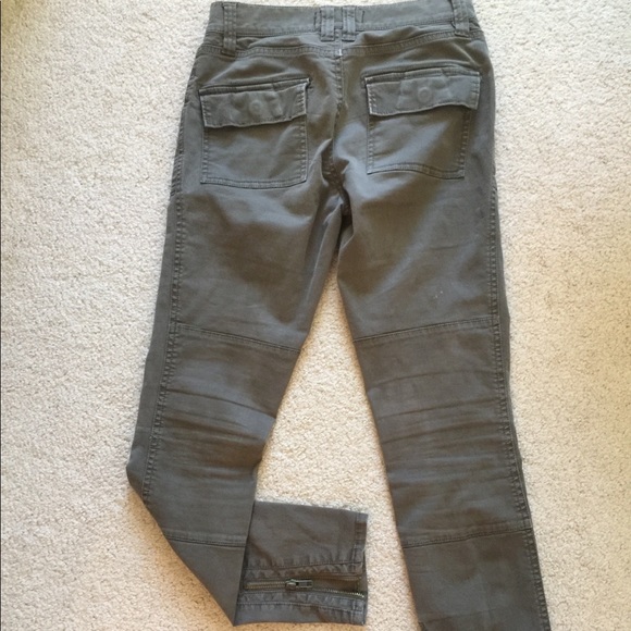 Madewell green skinny zipper bottom pants - Picture 3 of 5
